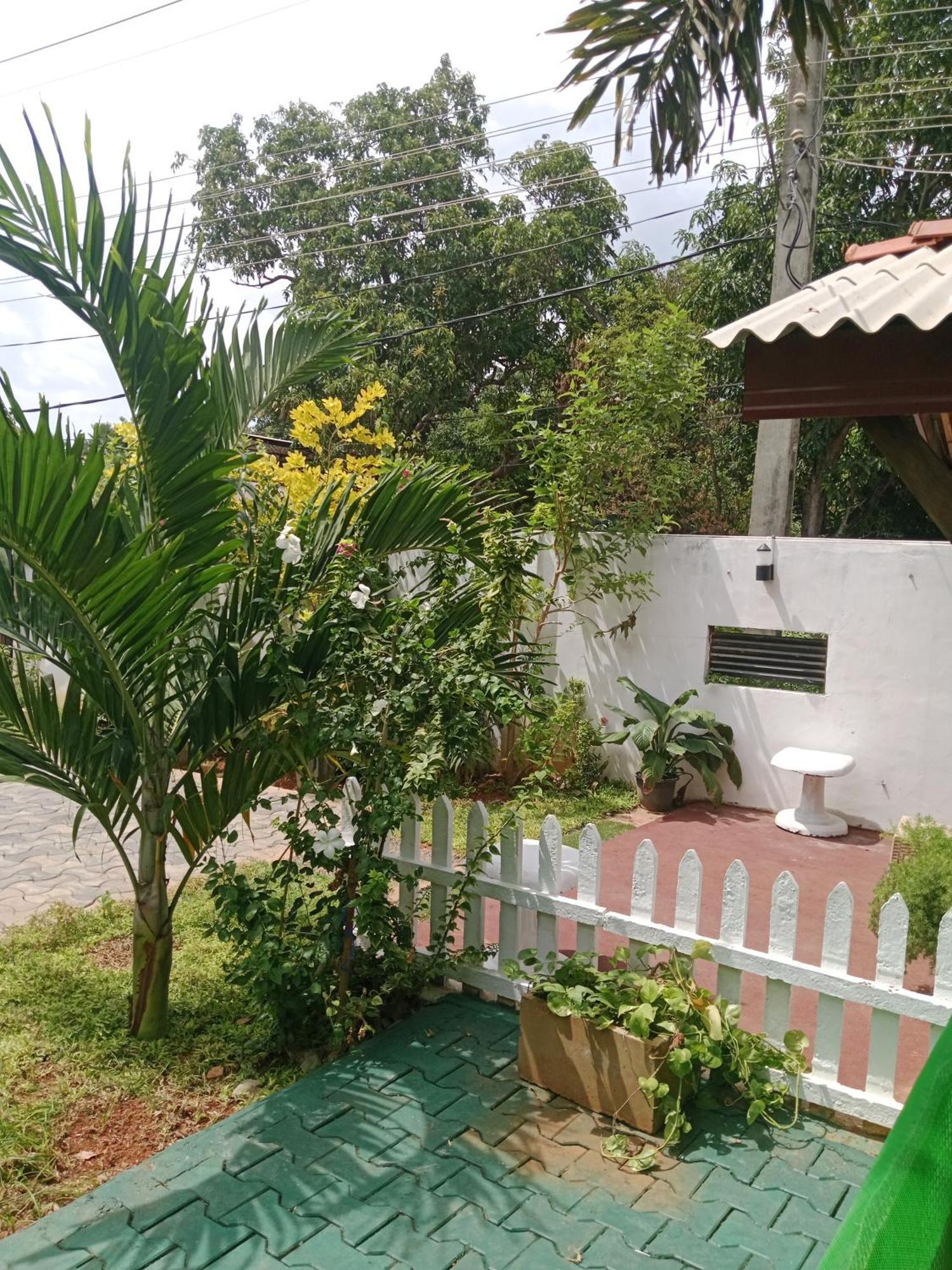 Home Stay Resort Nilaveli Εξωτερικό φωτογραφία
